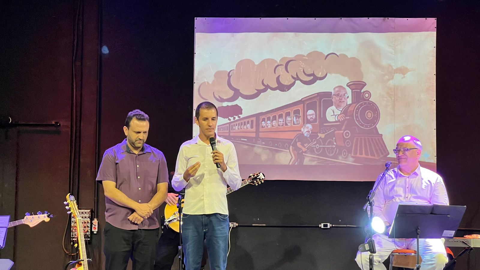 Apresentação de Marcos Montessi, com Trem de Canções, encerra Prêmio Paulo de Paula em Santos Dumont